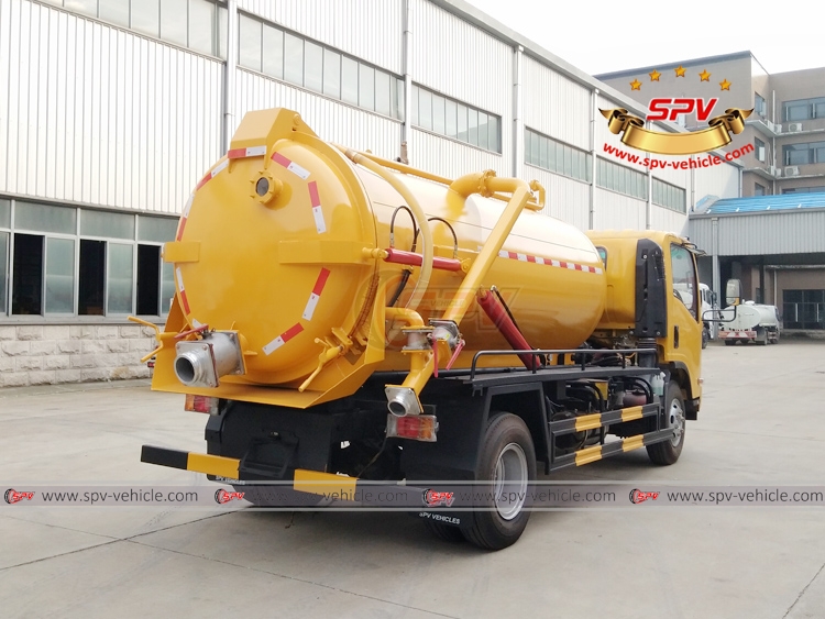 6,000 Litres Sewage Vacuum Truck ISUZU - RB
